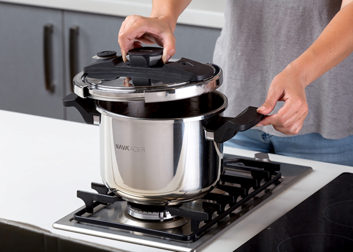Guide of using the Pressure Cooker: Useful Information & its History