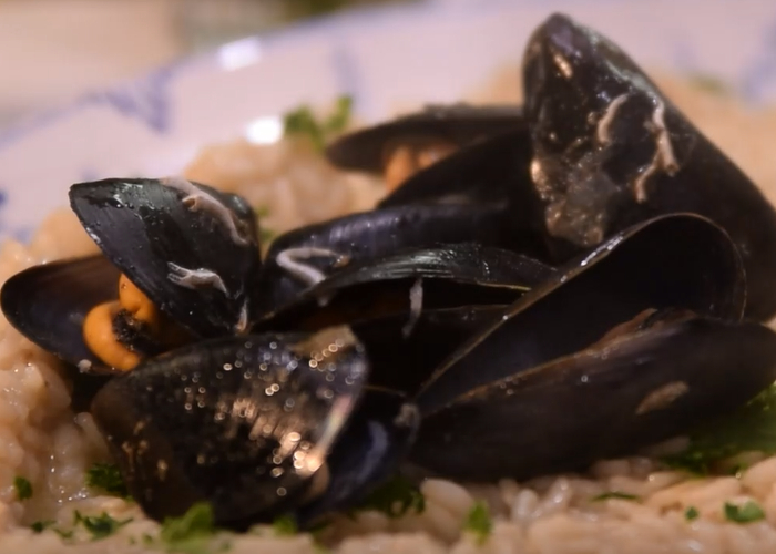 Ριζότο με μύδια από την Αθηνά Λοϊζίδου