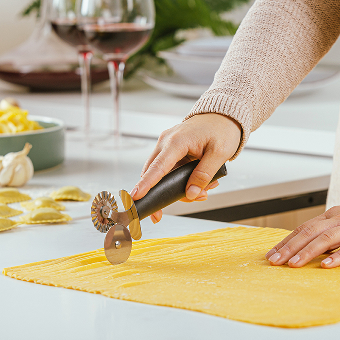 Pastry Wheel Cutter Ravioli Crimper Cutter Wheel Kitchen Cookie