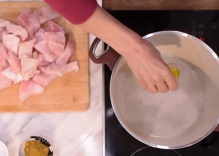 Curry με πέρκα από την Αθηνά Λοϊζίδου