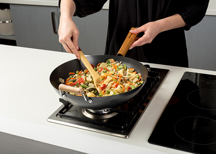 How to Cook with a Wok