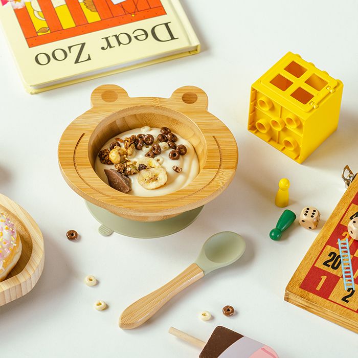 Παιδικό σετ φαγητού από bamboo "We Care" 2τμχ