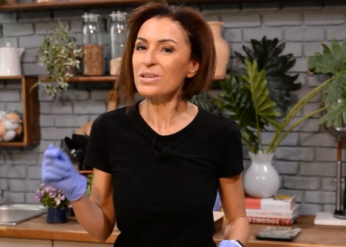 Τραγανό κοτόπουλο Cordon Bleu με χοιρομέρι από την Αθηνά Λοϊζίδου