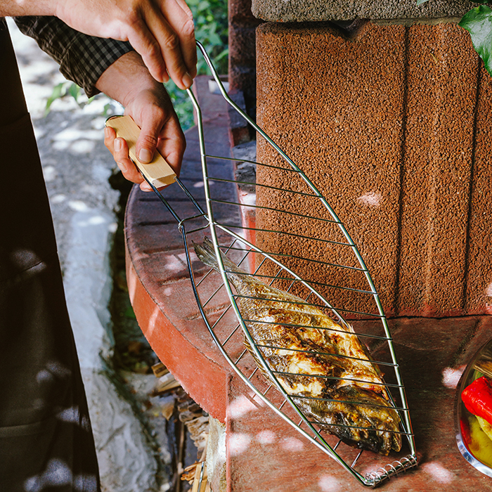 Yardwe Fish Grilling Basket 11 Inch - Stainless Steel BBQ Grill Basket With Handle For Fish, Meat, Vegetables