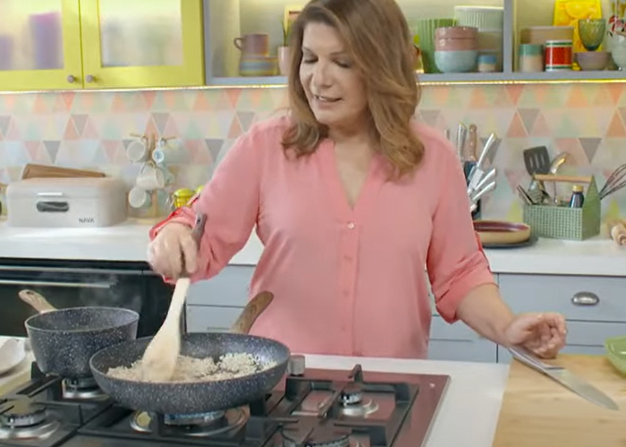 Ριζότο με καπνιστή μελιτζάνα | Ώρα για φαγητό με την Αργυρώ